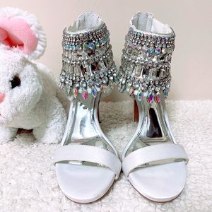 Brand New White Color Party & Evening Shoes - Size 6.5M